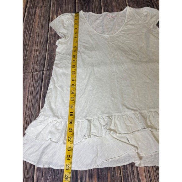 Lilly Pulitzer T Shirt Womens M White Pima Cotton Ruffle Hem V Neck Casual - Picture 3 of 12